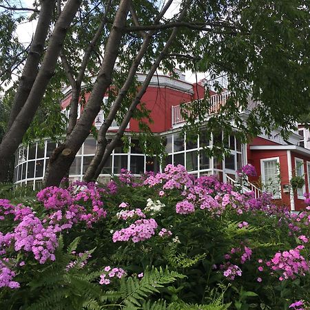 Auberge De La Tour Du Lac Sainte-Agathe-des-Monts Exterior photo